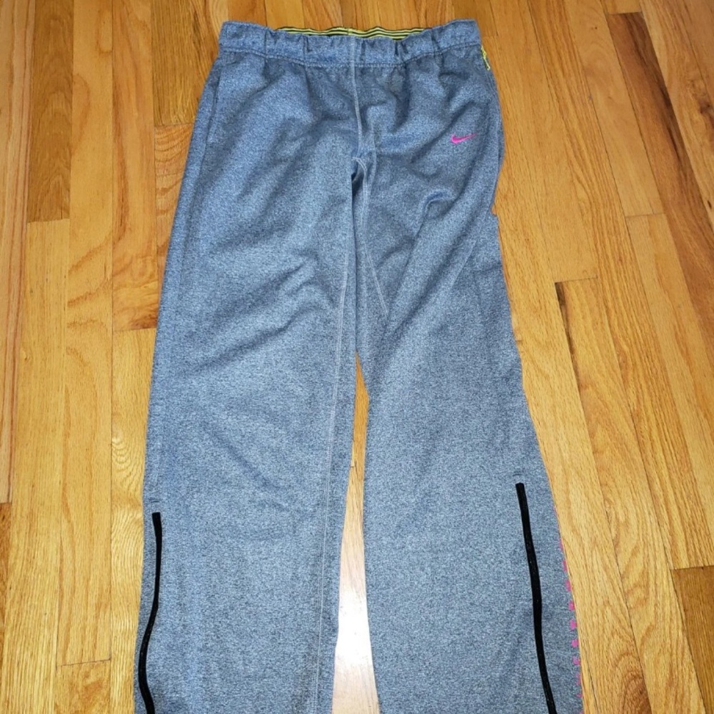 Nike Livestrong Sweatpants